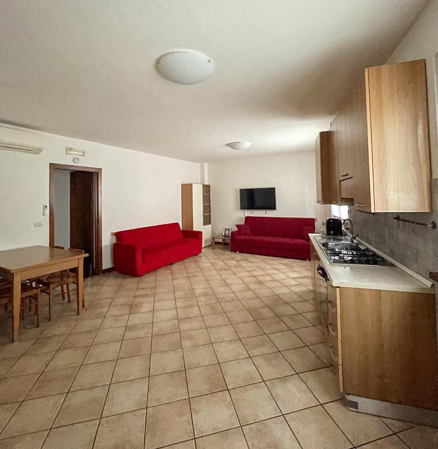 Richi Rent 01 Villa Verona Luaran gambar
