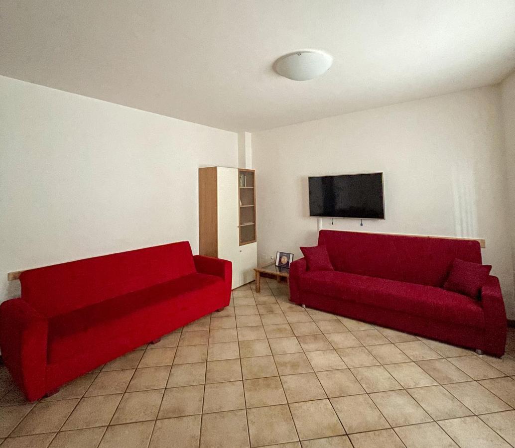 Richi Rent 01 Villa Verona Luaran gambar